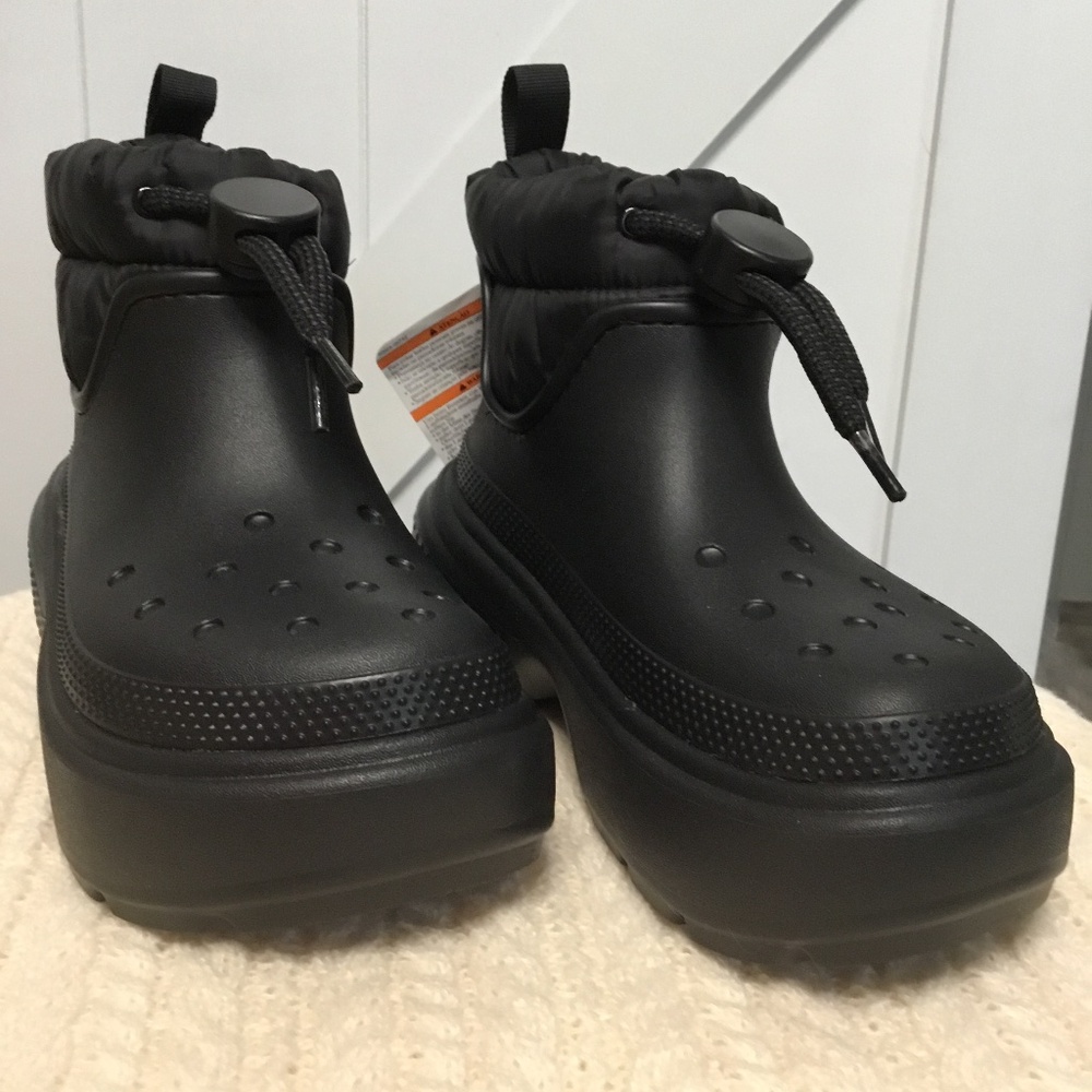 NWT crocs CUTE snow boots